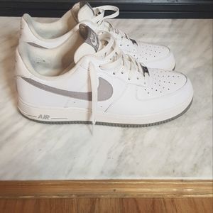 Nike Air Force 1